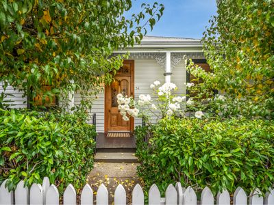 Modern Home in Heart of Sandy Bay