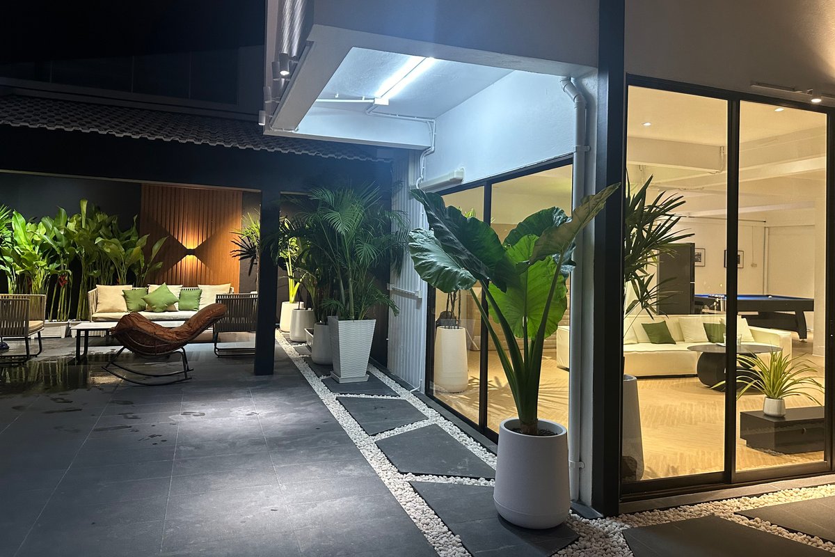 曼谷市中心私密四卧别墅 步行至牛仔街五分钟