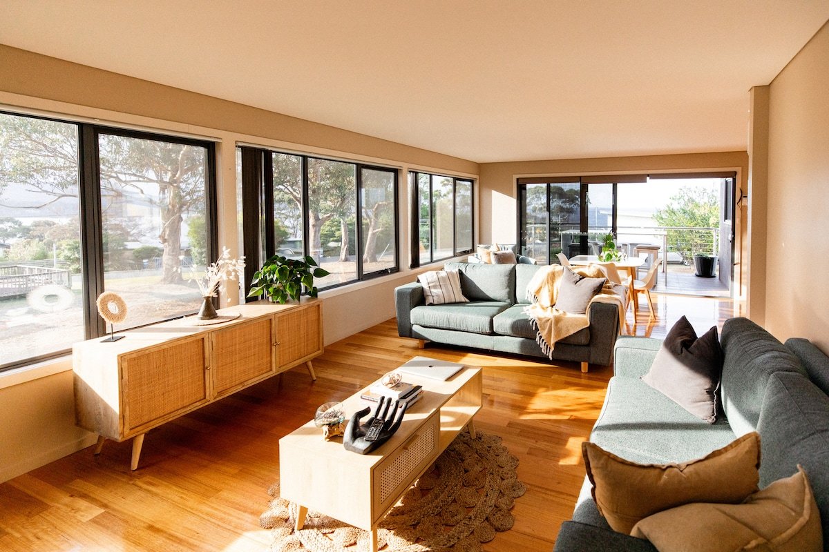 Binalong Bay Beach House gallery image 5