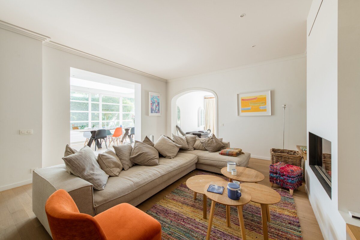 The Pink House, Uccle gallery image 3