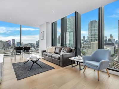 Executive 2 Bedroom with Stunning Views on Collins