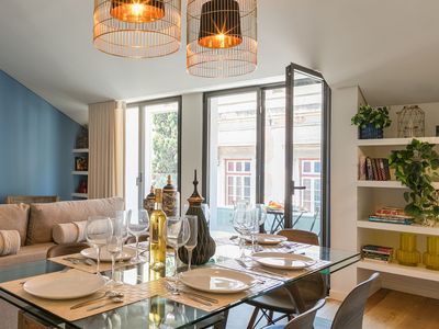 Central 2BDR Apartment with Balcony by LovelyStay