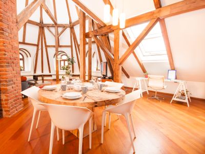 Luxury Loft 4-Bedrooms, 4-Bathrooms (Old Town)