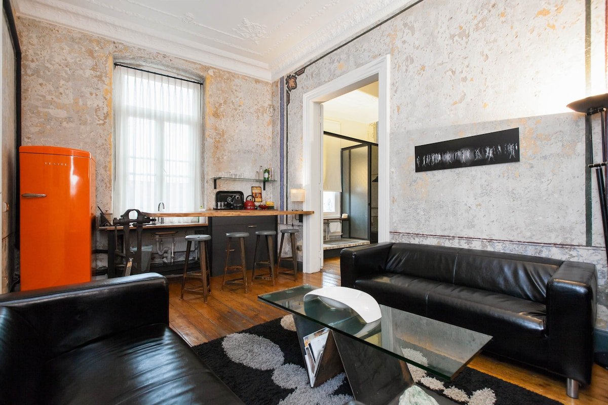 4 Bedroom★3Bath★In the Center★ Best for Big Groups gallery image 2