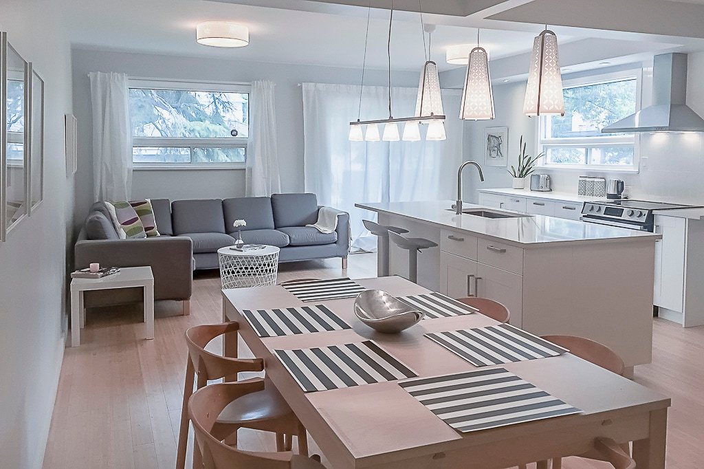 Modern Home in Central River Heights gallery image 2