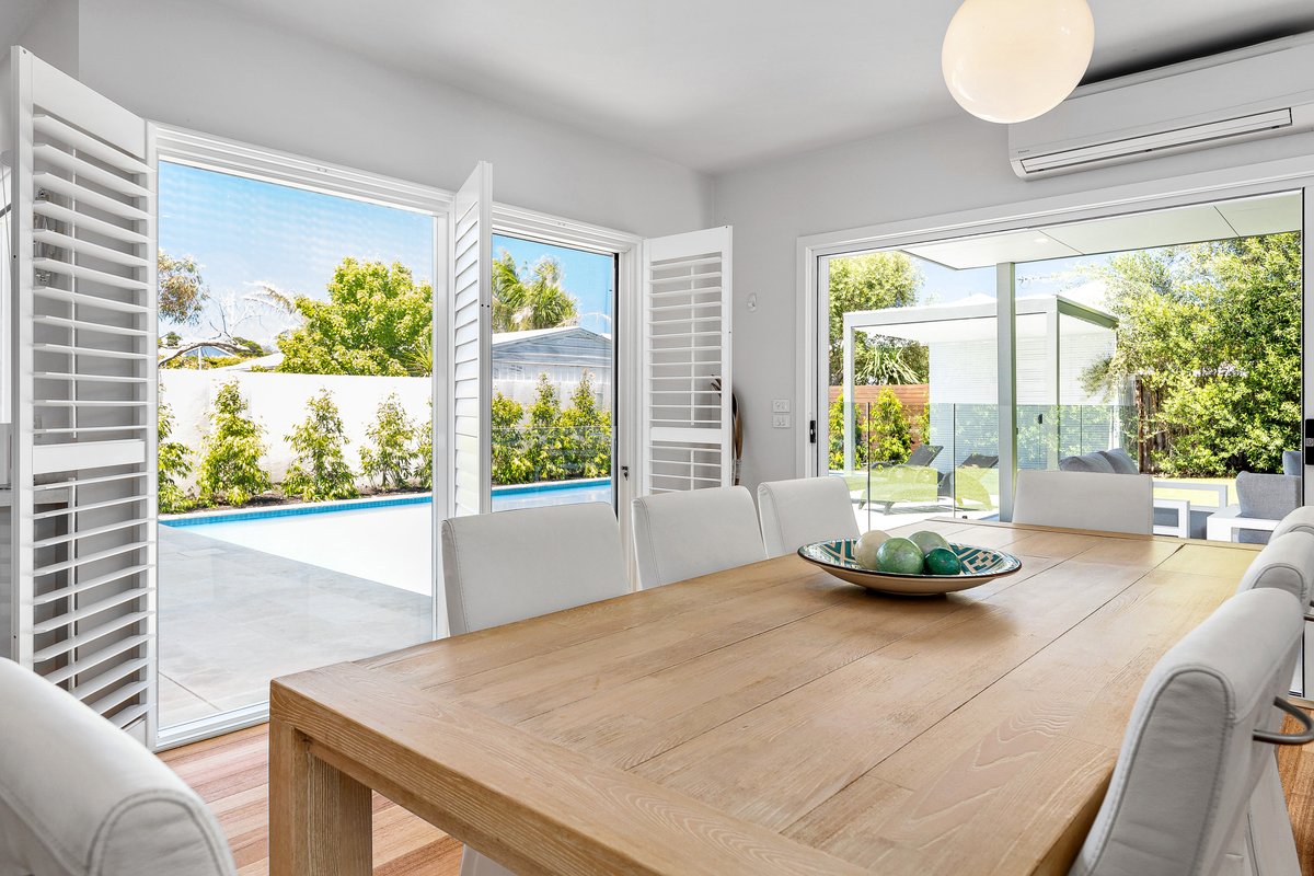 Elegant Entertainer – Chic Sorrento Retreat