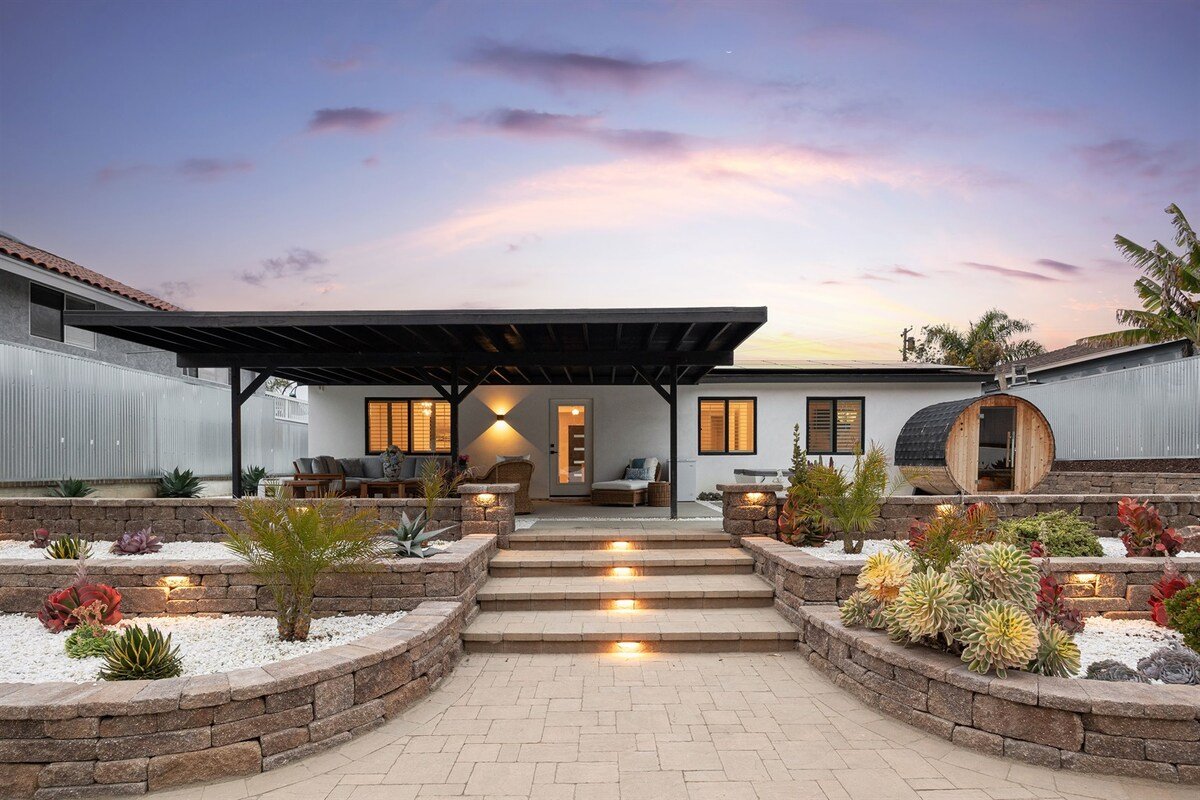 Heated Pool | Spa | Sauna | Cold Plunge | Bay View gallery image 5