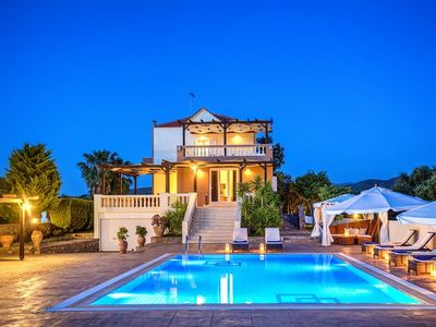 Villa Athena – 5 Bedroom with private pool