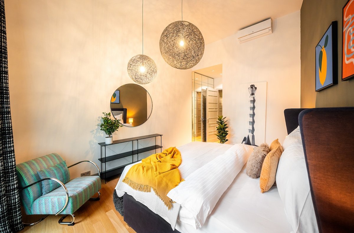 3BR Stylish Apartment in Old Town + Sunny Terrace gallery image 5