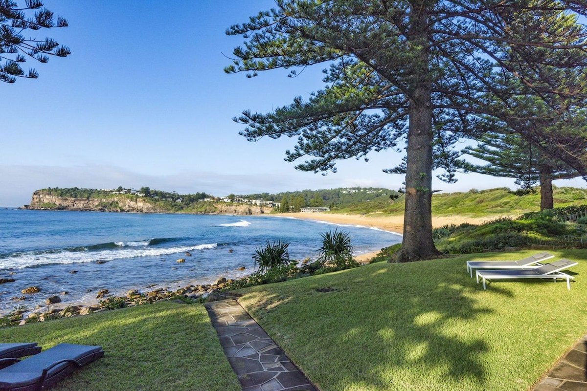 THE SANCTUARY by Palm Beach Holiday Rentals gallery image 2