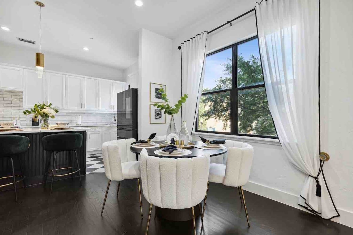 Uptown Dallas French Chateau gallery image 5