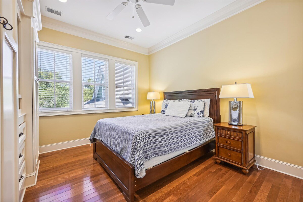 18 SandDollar, Oceanfront, Pool, Golf, Pickleball gallery image 2