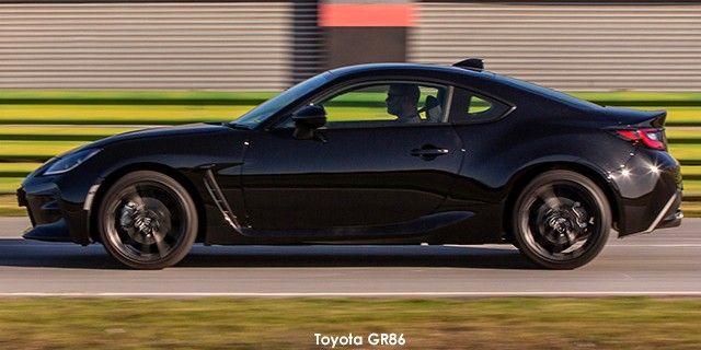 TOYOTA GR86 2.4 A/T - 15 