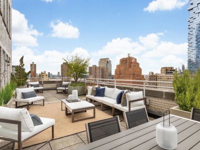 Broadway Terrace by Rove Loft with Private Terrace
