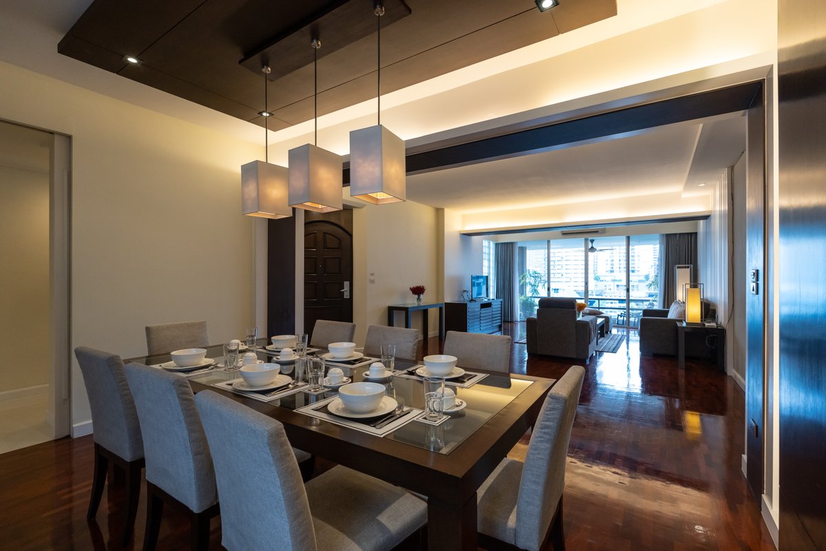 Spacious 3BR Sukhumvit apartment near BTS Nana