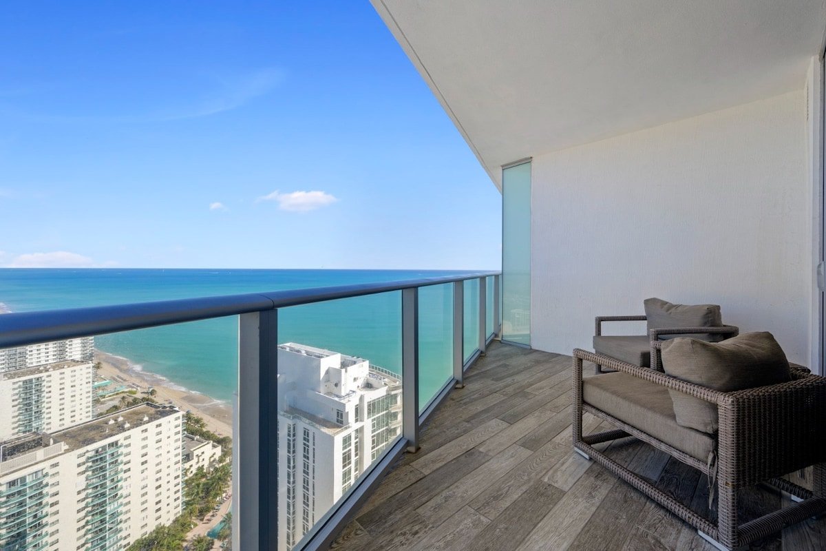 Elevated Breathtaking Oceanfront Views /2BR 2BTH gallery image 4