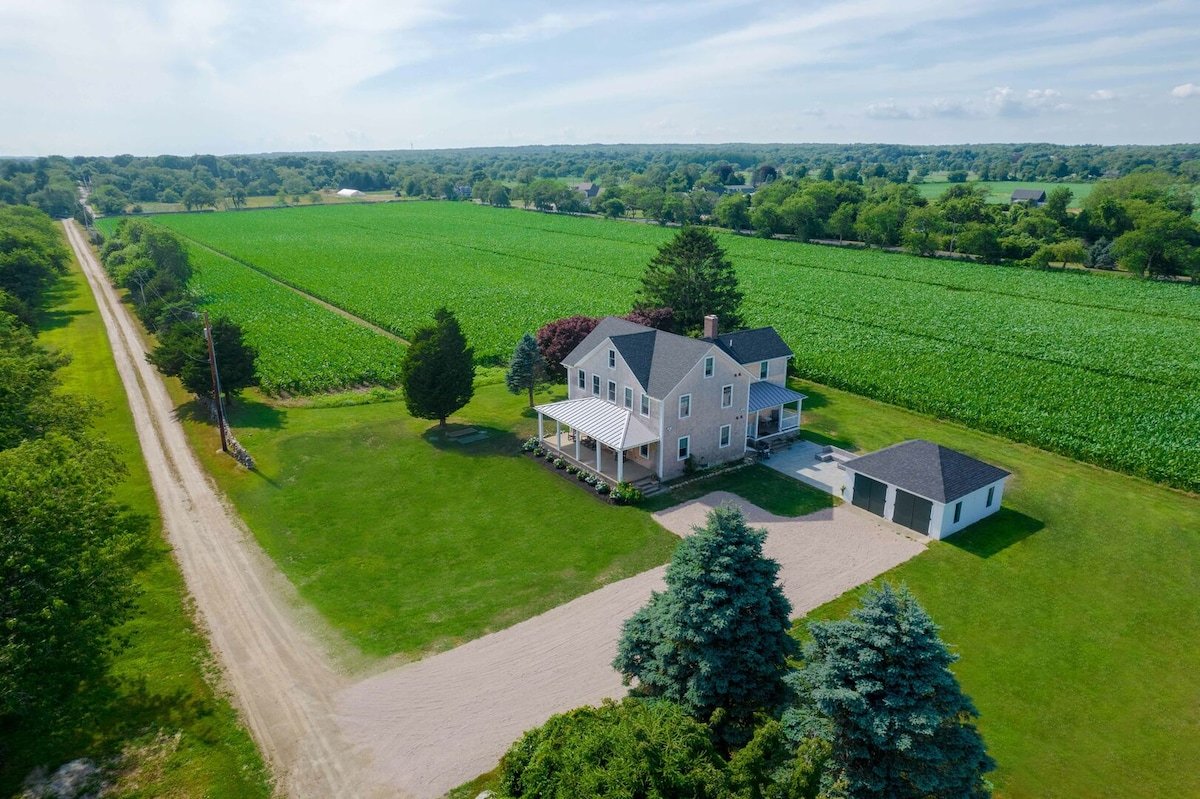 Farmhouse, Access to Potters Pond, Kayak Included gallery image 2