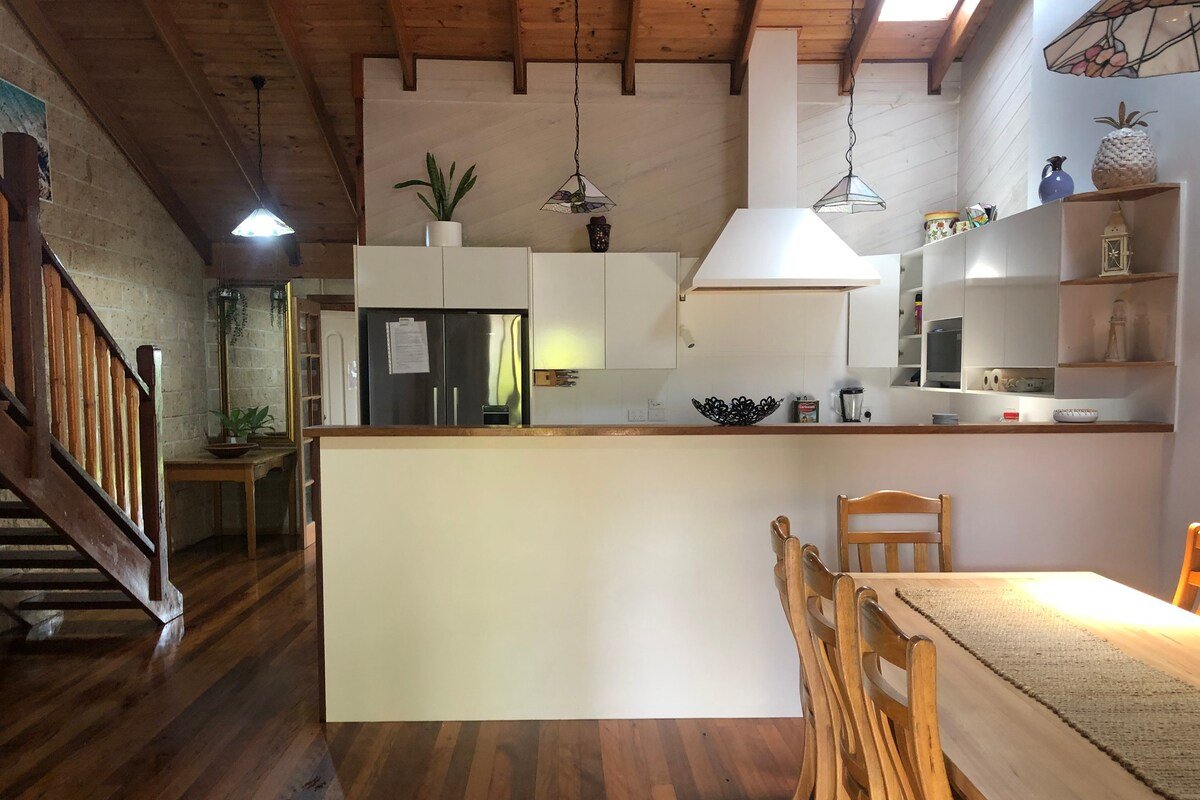 Sandy Beach House gallery image 5