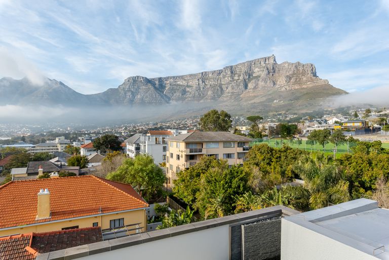 Tamboerskloof Apartment featured image