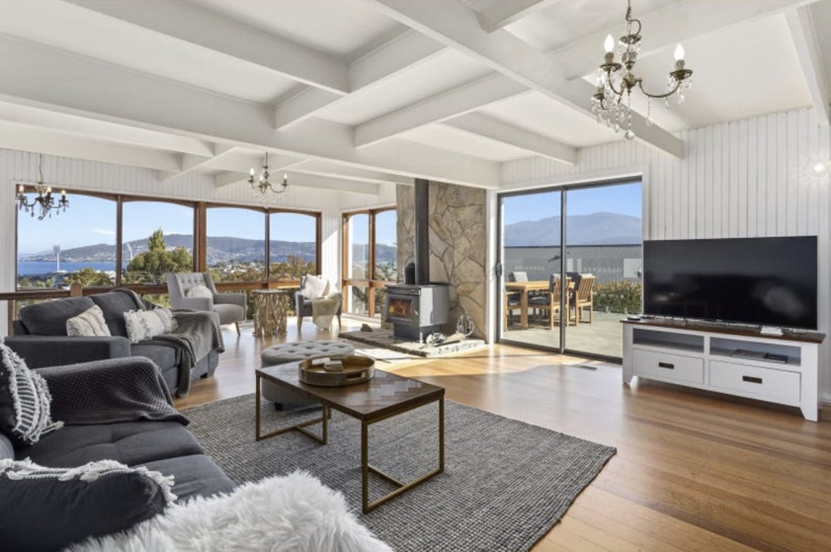 Alma Views, large 4 bed home gallery image 2