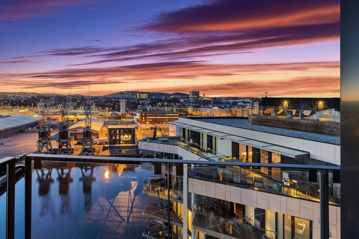 Luxury 3BR Penthouse by Waterfront w/ Sunset Views