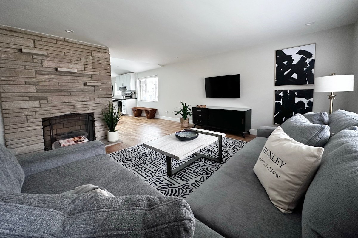 The Bexley Abode: Modern + Cozy gallery image 5