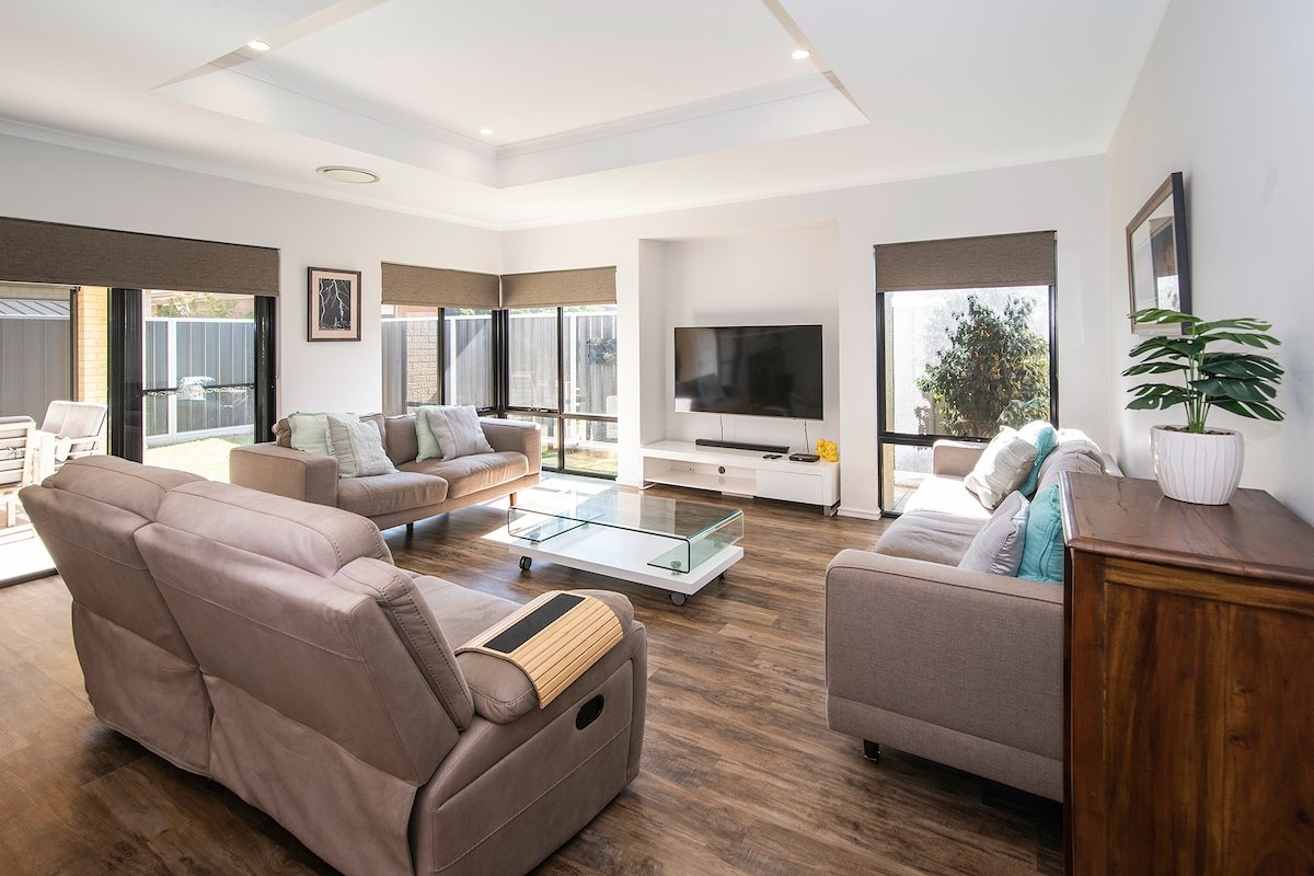 Tidal Wave Hideaway gallery image 2