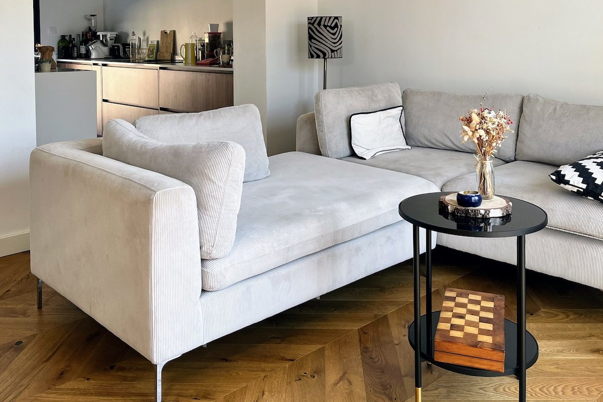 Pool villa in the vineyards gallery image 4