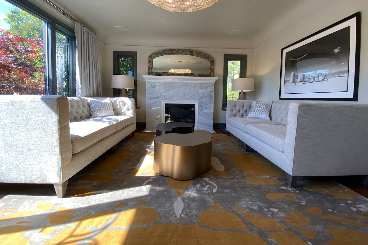 The Del-Ritz gallery image 2