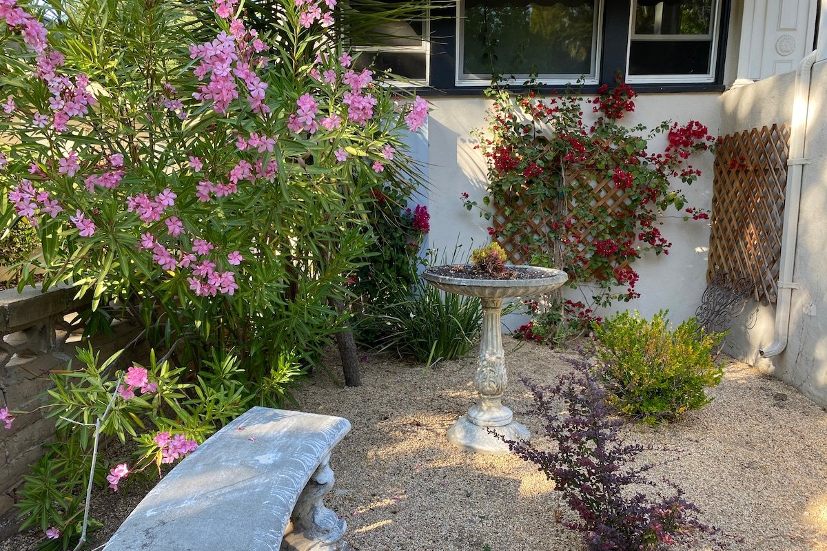 2 BR/2 BA Downtown Palo Alto near Stanford gallery image 4