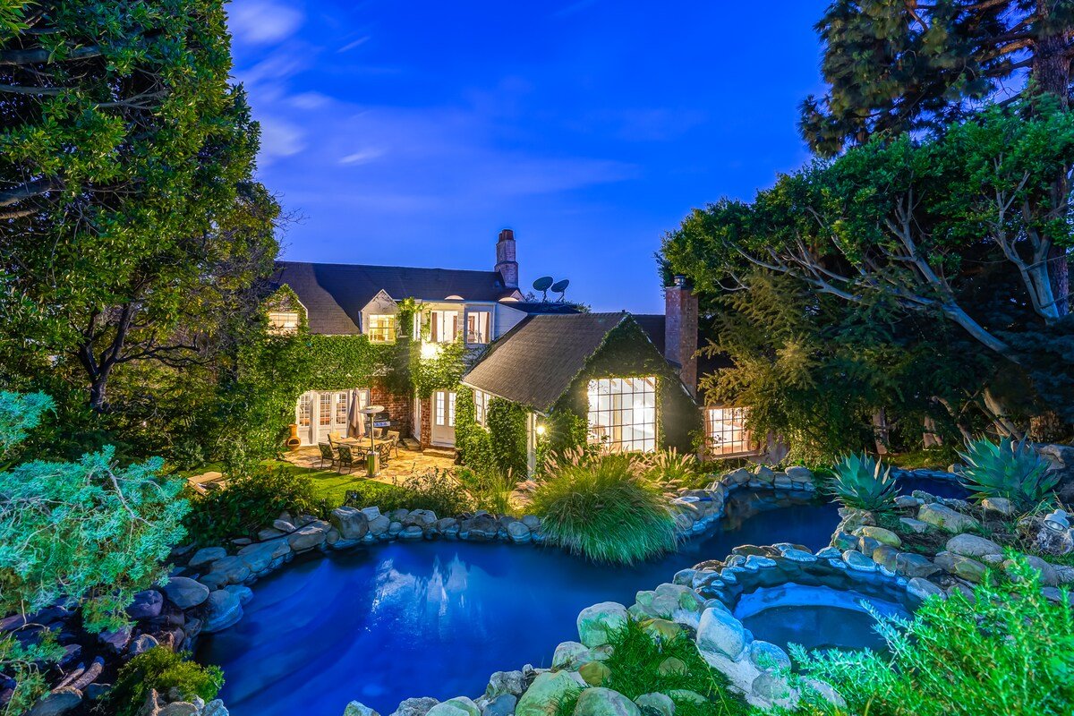 Holiday Special: 15% Off Lagoon Retreat gallery image 4