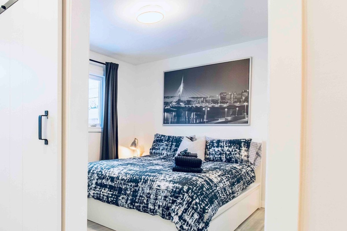 2BDR Entire House! St. Boniface Hospital w/Parking gallery image 3