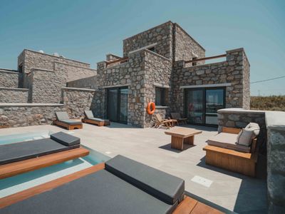 Naxos Privilege Villas – 5BDRM with Pool & Hot Tub
