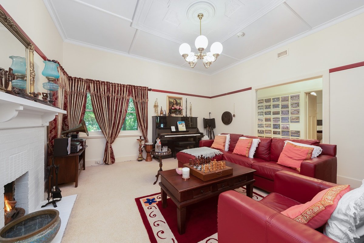 4 Bedroom Home with Pool Aircon WIFI gallery image 5