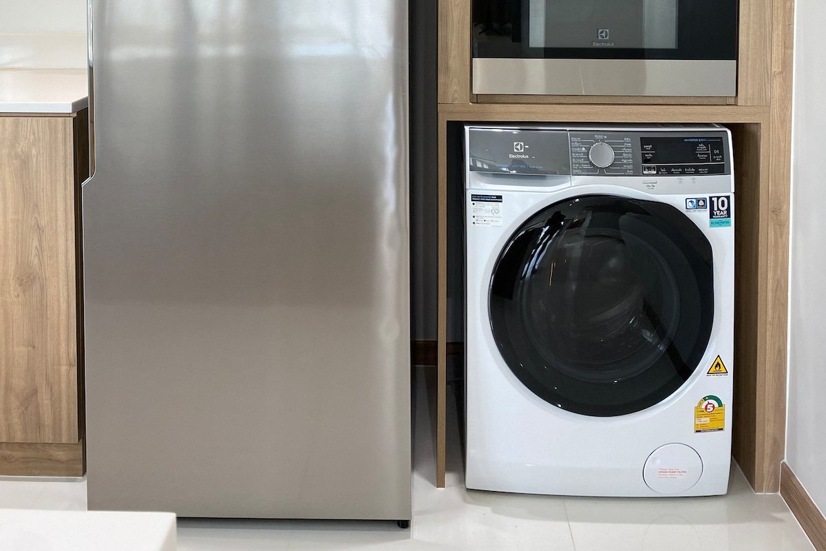 Spacious 2-bed suite with gym and pool gallery image 5