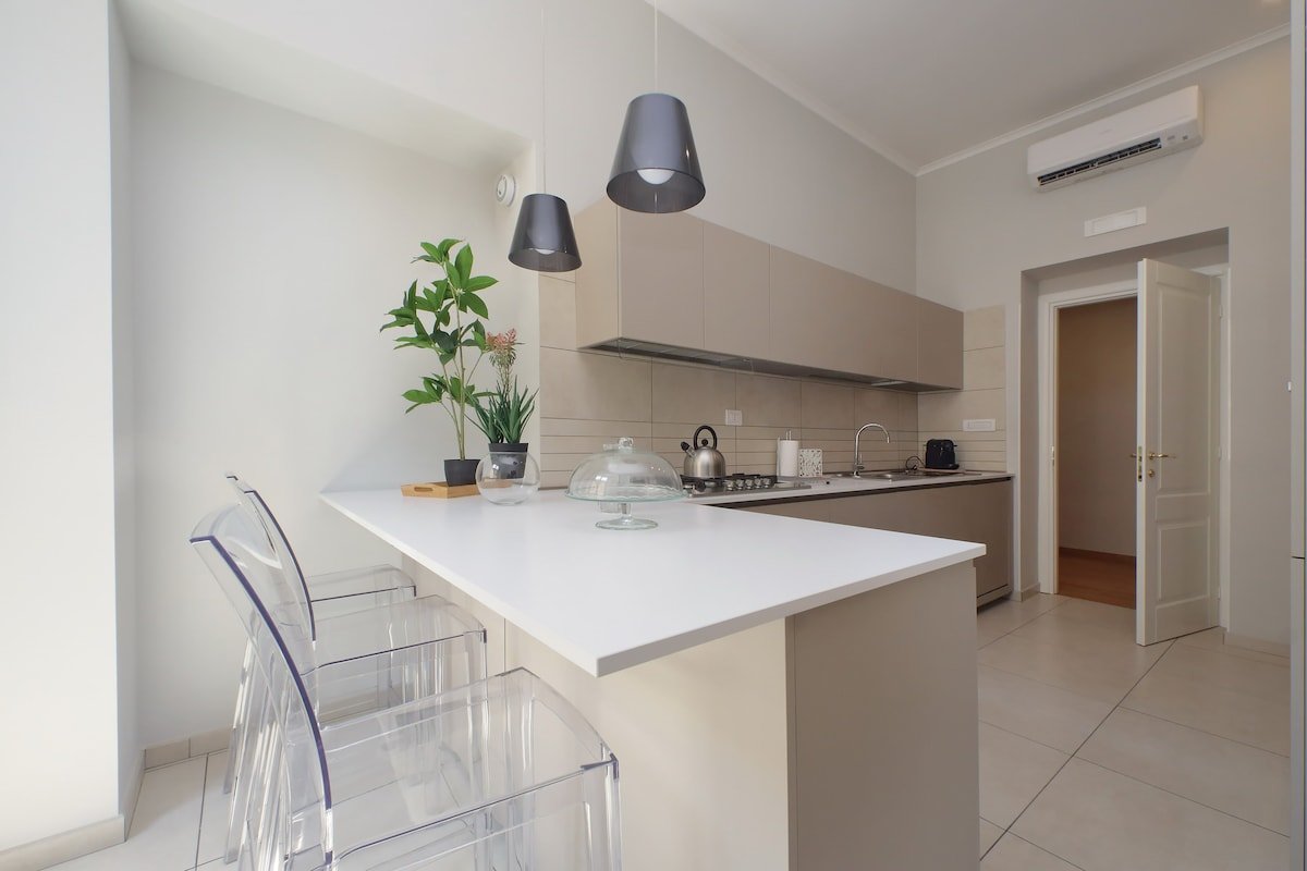 New Luxury home in the center of Rome gallery image 3