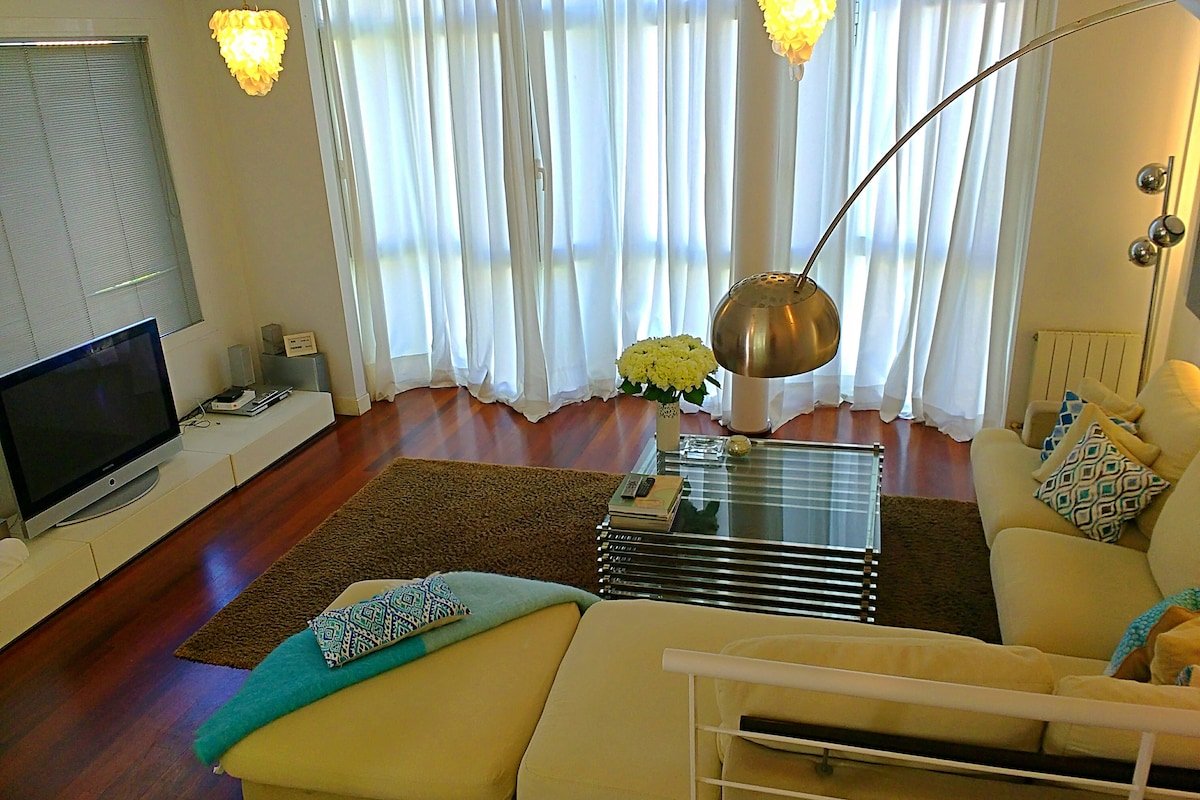 Amazing Villa over La Kontxa Beach gallery image 3