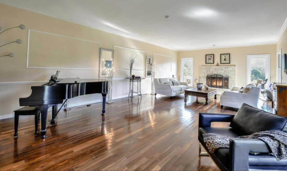 Skyhill gallery image 5