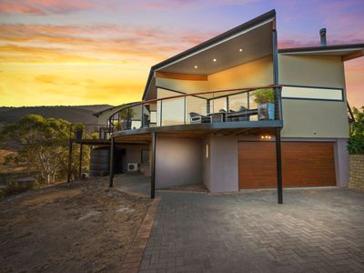 Tree Top Views – 4 Bedroom House