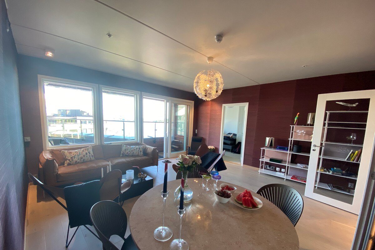Exclusive Seaside Apartment Oslo City gallery image 5