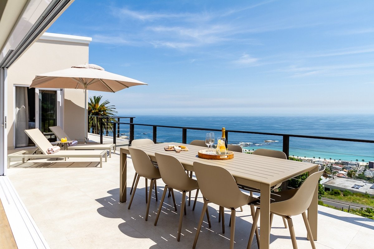 NEW Stunning Haven With Breathtaking Ocean Views gallery image 2