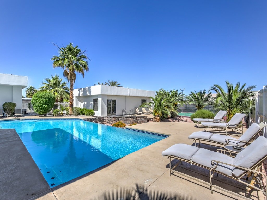 Modern 7000sf VILLA, Basketball/Tennis Court gallery image 5