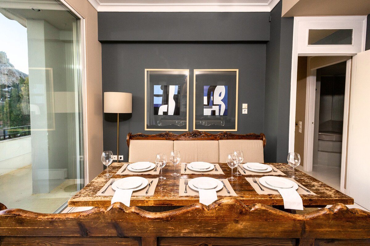 Iconic Acropolis Penthouse With Unique View gallery image 3