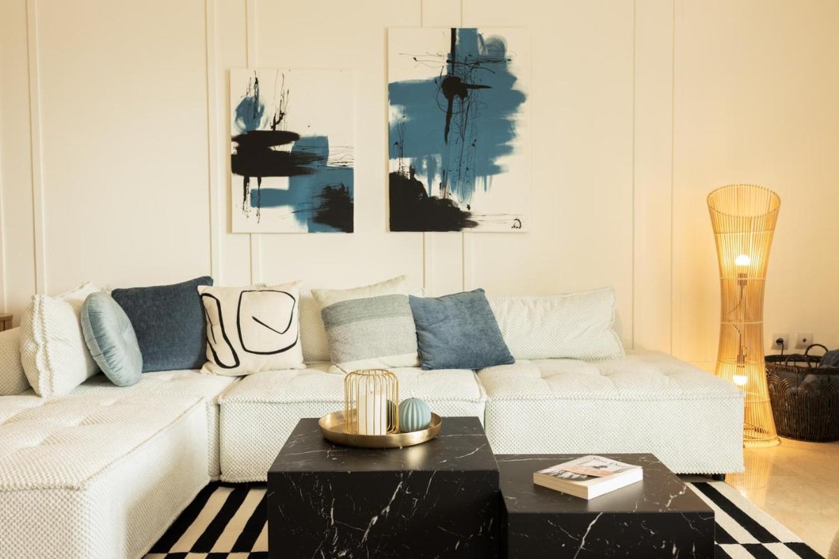 Champagne Sea View Apartment by BiNoBi!