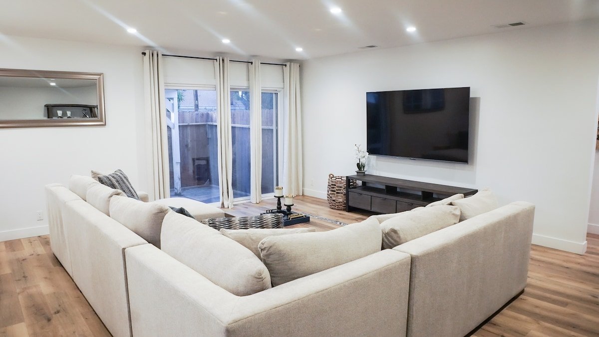 Home of Los Angeles gallery image 5