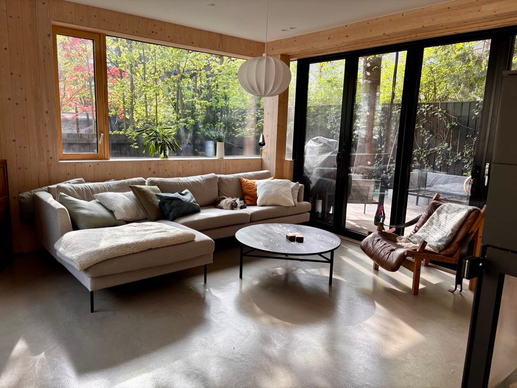 Ny designleilighet med masse plass og hage gallery image 4