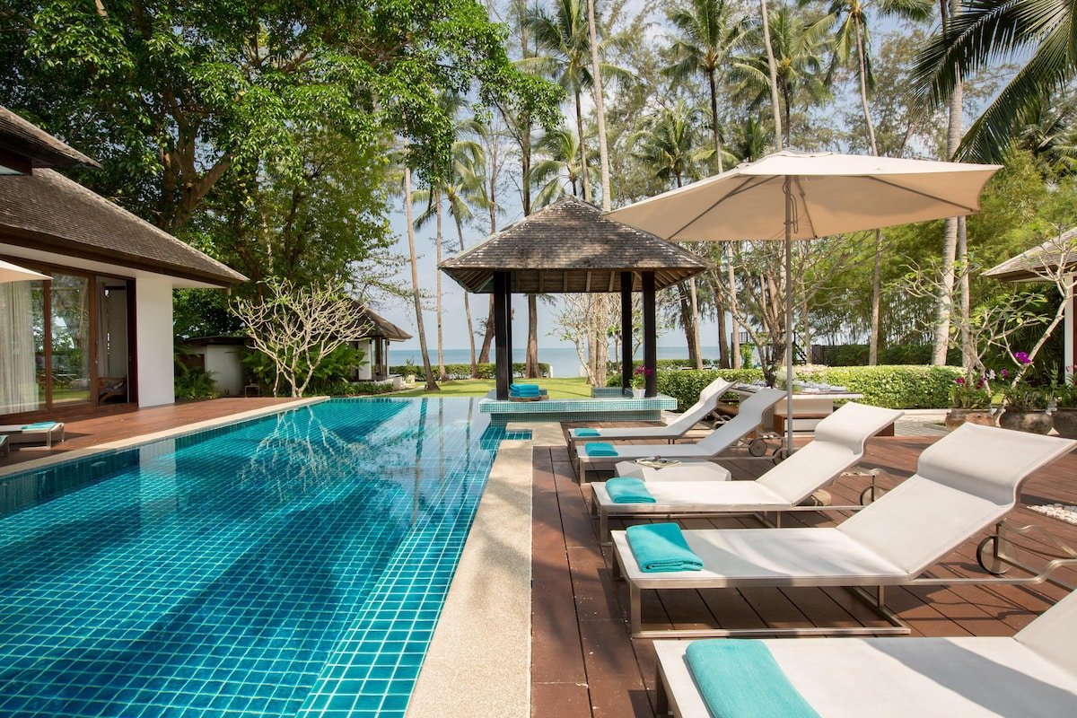 Ban Suriya: Full Service, Beachfront, Spa