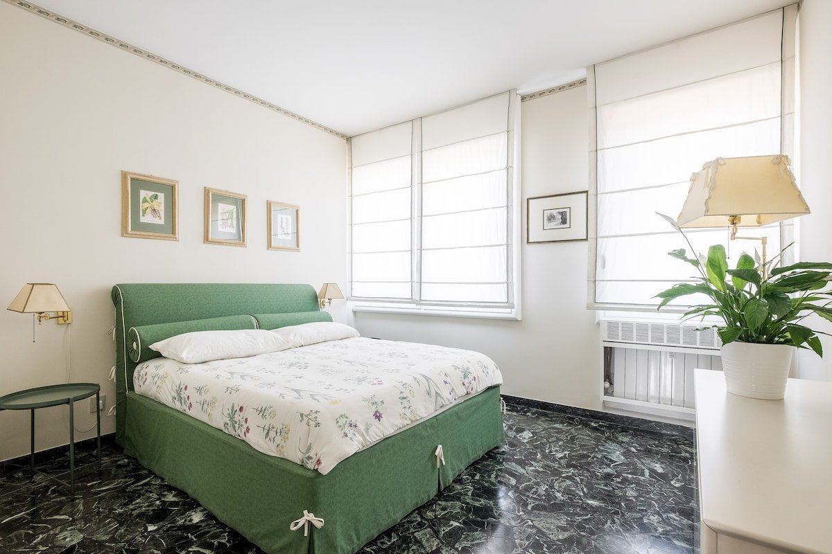 Ermanno’s rooftop gallery image 4