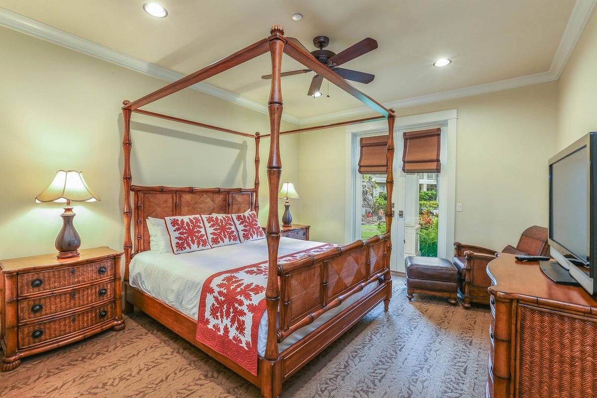 Ground Floor Luxury Penthouse at The Villas | F100 gallery image 2