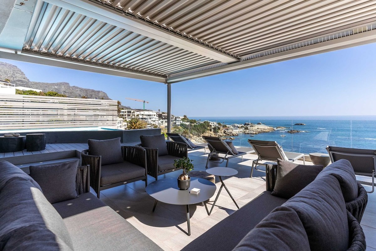 Barley Beach Luxury Penthouse – Camps Bay gallery image 4